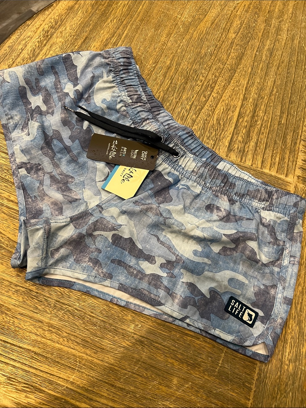 NWT Salt Life Women’s Blue Camo Athletic Swim Shorts
